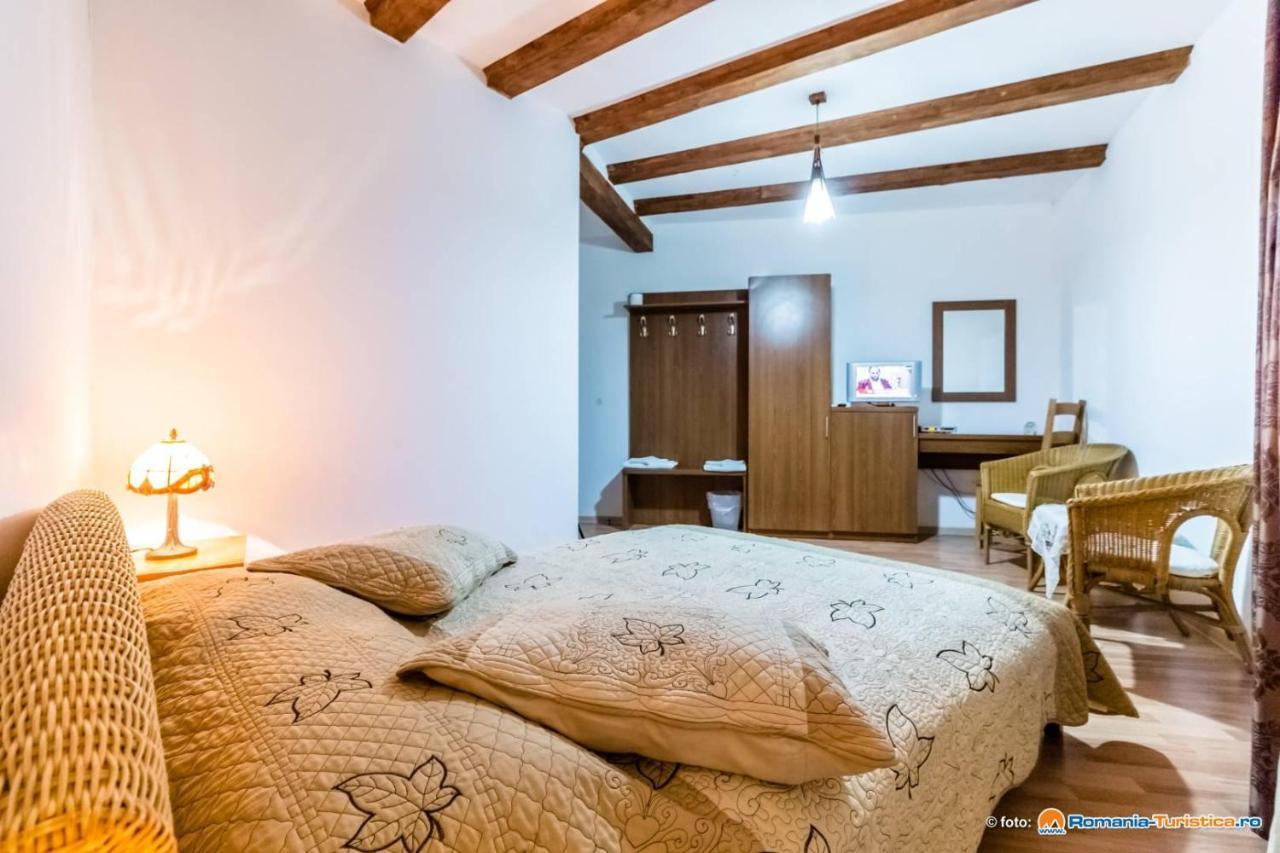 Pensiunea Casa Zmeilor Dragus Extérieur photo